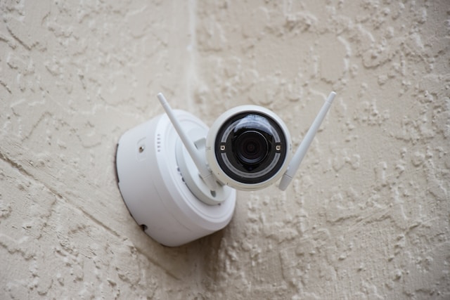 Proč si pořídit domů bezpečnostní kamery?